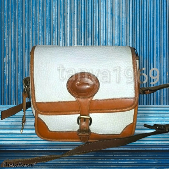 Dooney & Bourke Handbags - Vintage Dooney and Bourke small Surrey r94 AWL